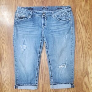 Vigoss The Chelsea Capri Cropped Jeans Size 20/21 Denim Distressed Rhinestone